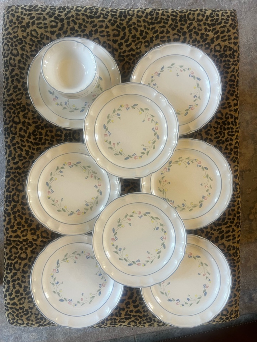 Set of  8 Vintage Flower Expression Stoneware Plate & Bowls Pink Blue Flowers